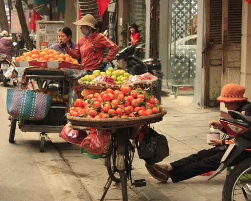 Chinatown Hawker Leftovers Consumption: An Insight into Food Waste, Culture, and Sustainability